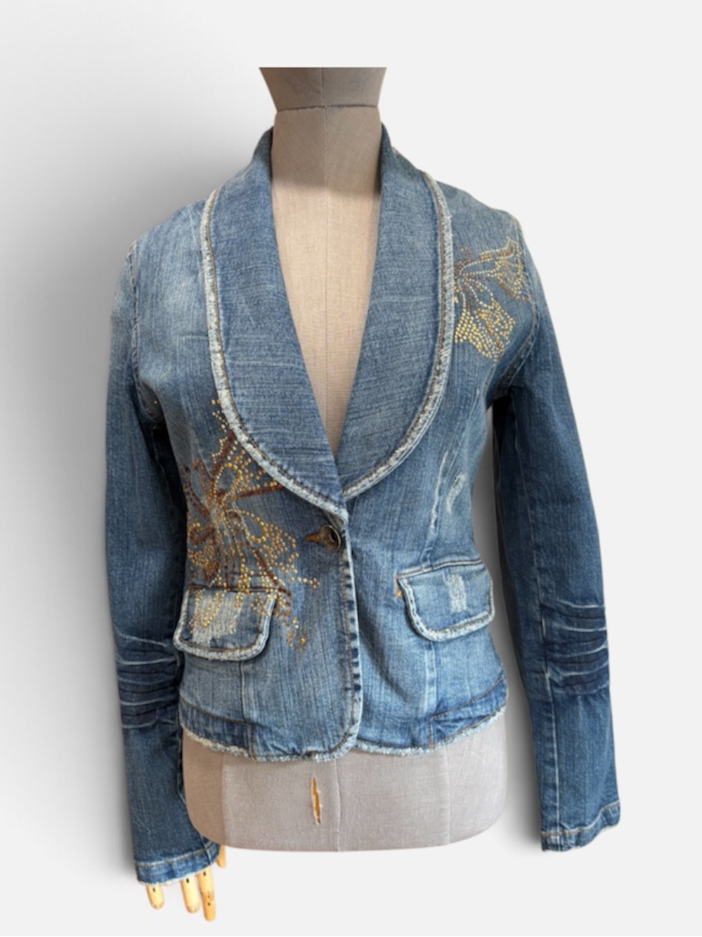 Embellished Distressed Seductions Jeans Cotton Jean Jacket Size 7